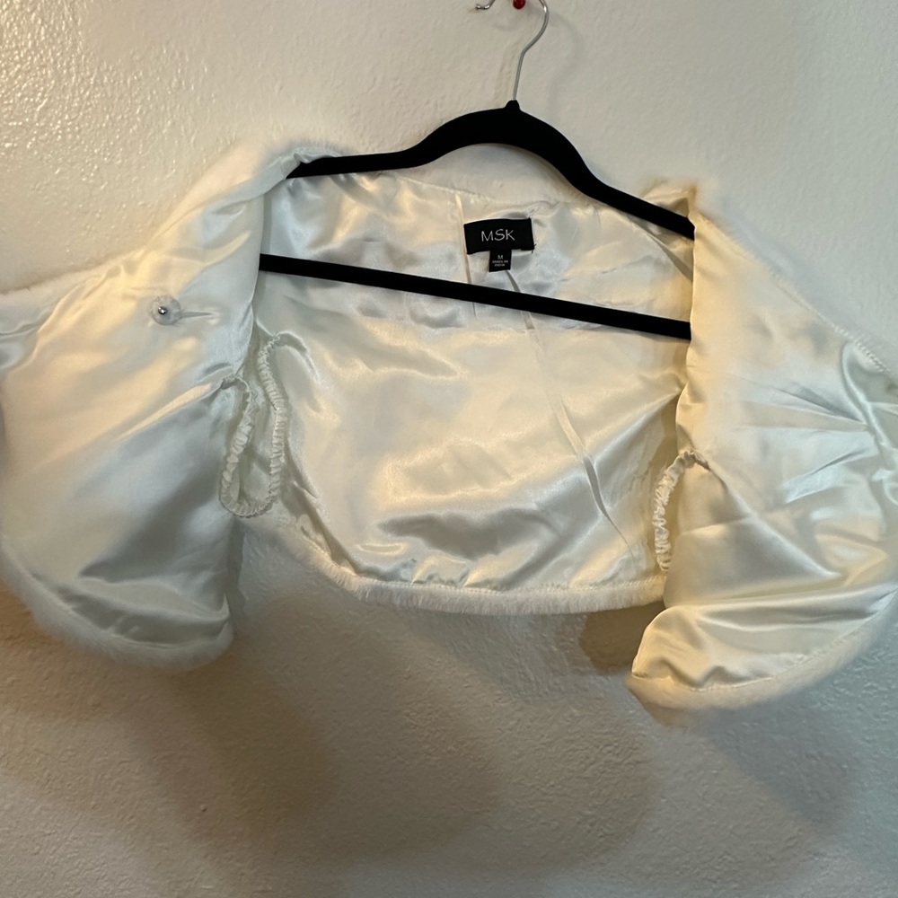 MSK Ivory Faux Fur Shrug with Button Detail - Picture 2 of 4
